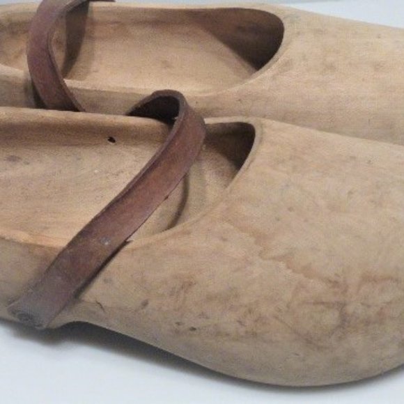 WOOD CLOGS w/ LEATHER Straps Dutch Wood Shoes Wooden Clogs Handmade Wood Shoes - Picture 5 of 6